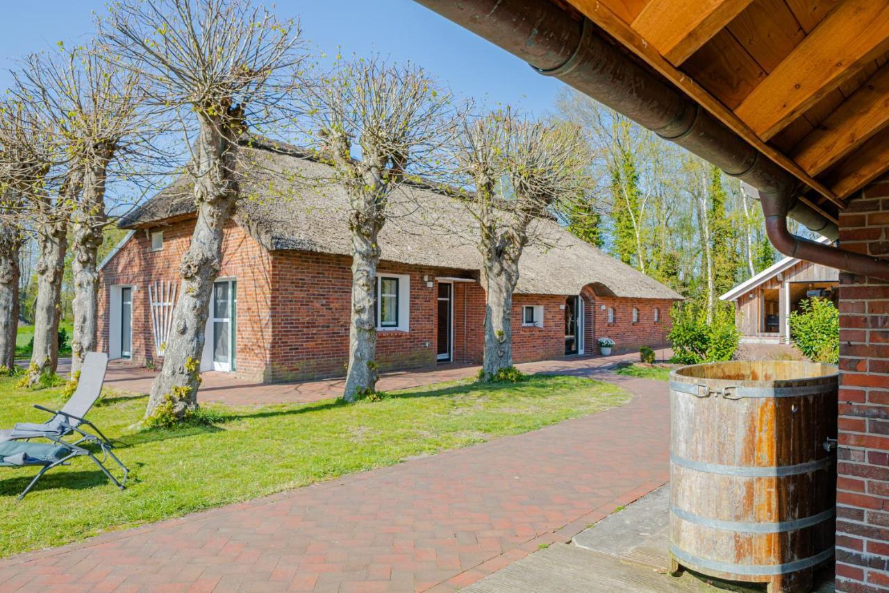 Reetdach Ostfriesenhaus Villa Südbrookmerland Dış mekan fotoğraf